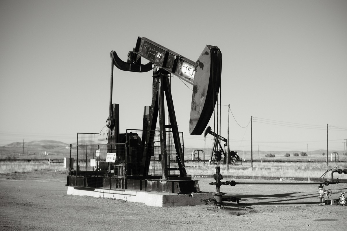 Pétrole : pourquoi les cours plongent-ils autant en ce début d’avril 2025 ?