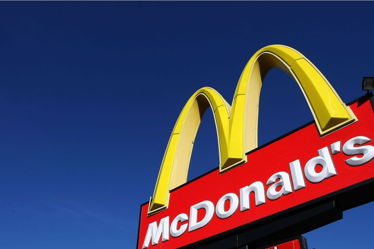 Photo de la célèbre enseigne américaine MC Donald's, née à San Bernardino