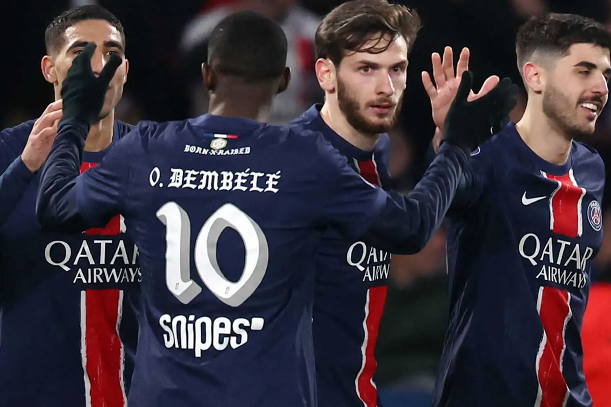 Photo des joueurs de l'équipe de football de la capitale française, le Paris-Saint-Germain