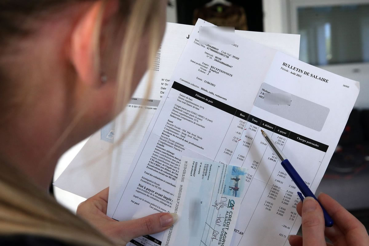 Faut-il en finir avec le salaire mensuel ? Une révolution silencieuse gagne les entreprises