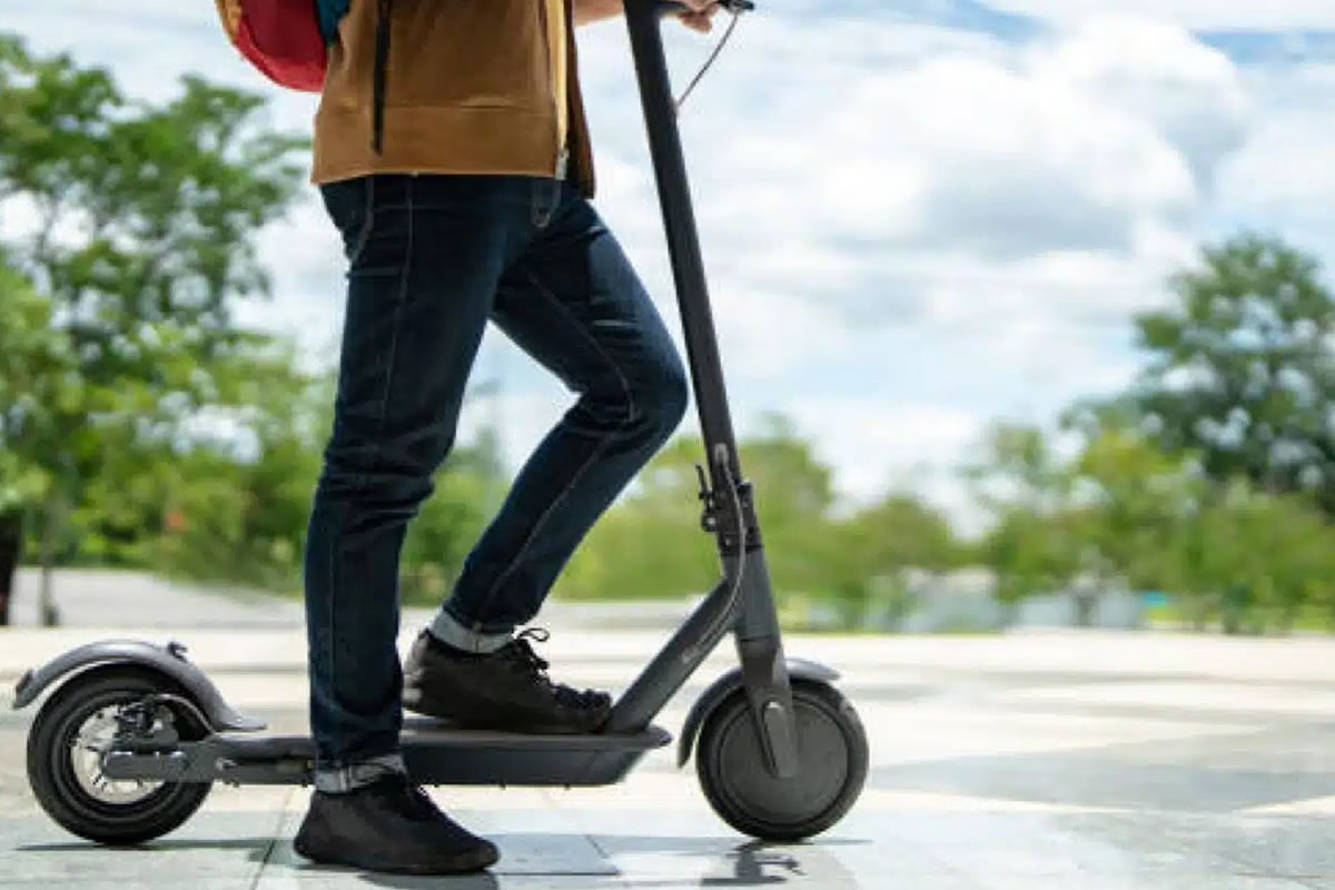 Trottinettes électriques : le marché cale, mais l’usage continue de s’intensifier
