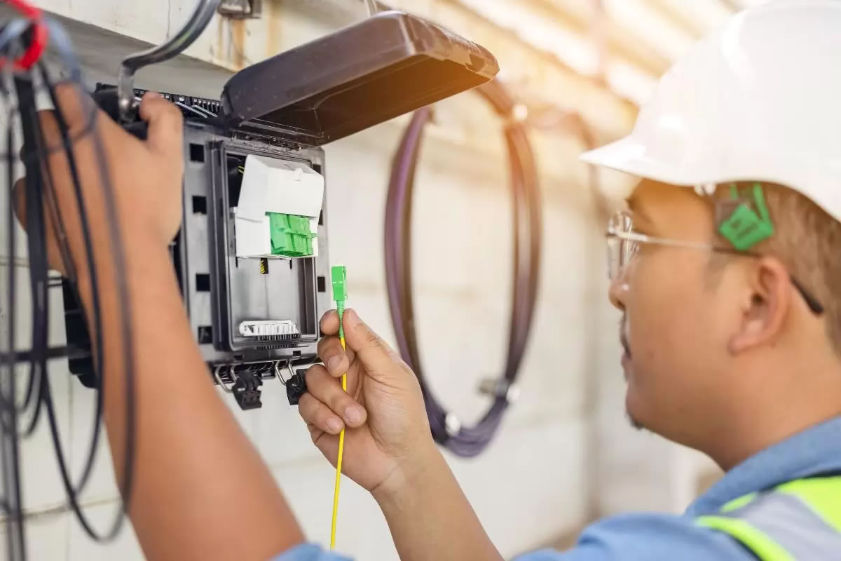 Fibre optique : l’État débloque les connexions… mais pas pour tout le monde