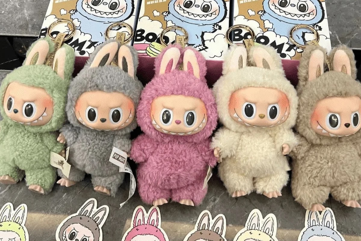 LabubuMania : l’étrange phénomène pop qui affole TikTok, les boutiques… et les nerfs