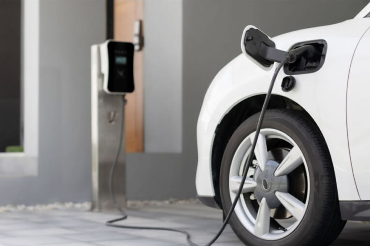 Marché auto en chute libre : la crise s’installe durablement en France