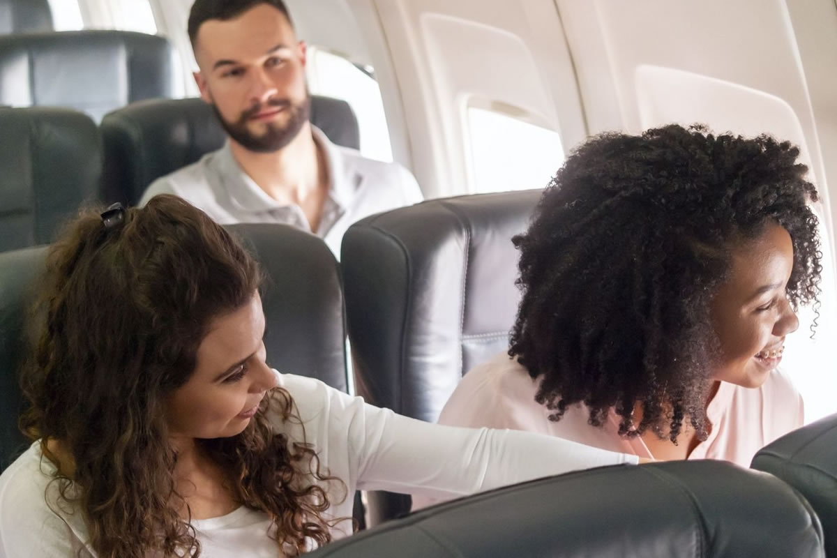 Transport aérien: des jeunes critiques mais toujours plus utilisateurs