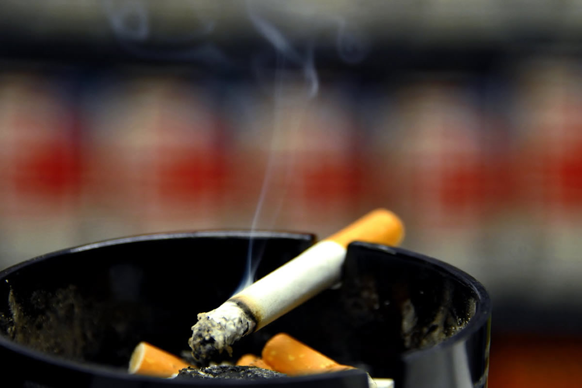 Cigarettes de contrebande : une évasion fiscale à 9 milliards d’euros menace la France