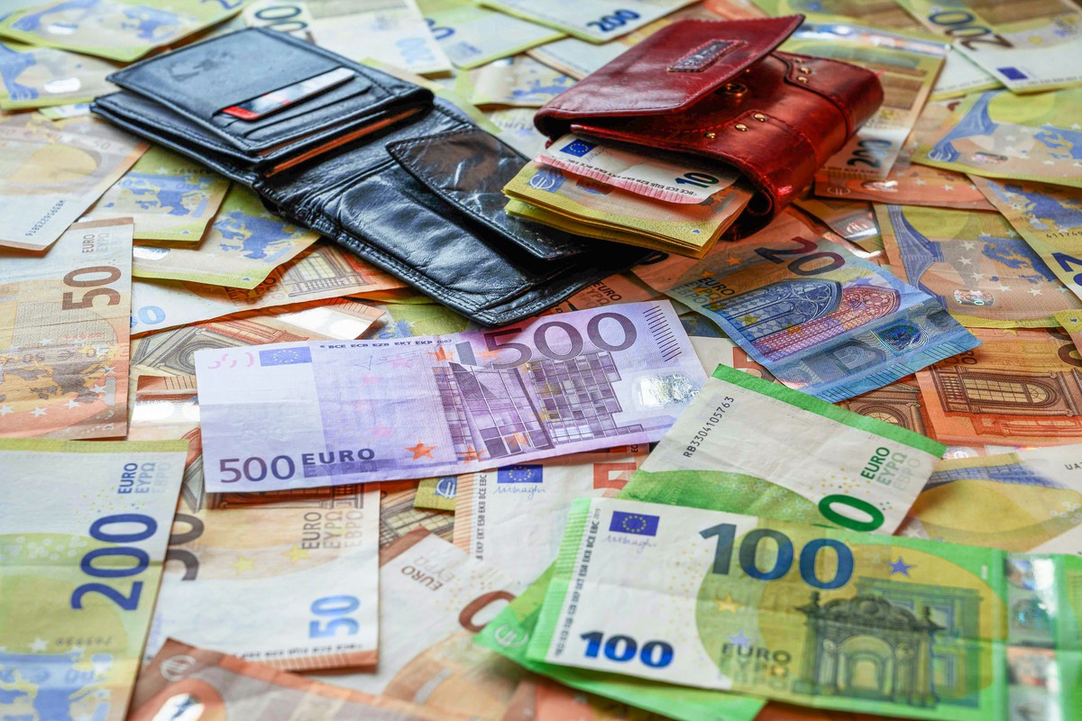 Les Français thésaurisent comme jamais : un record d’épargne qui inquiète l’économie