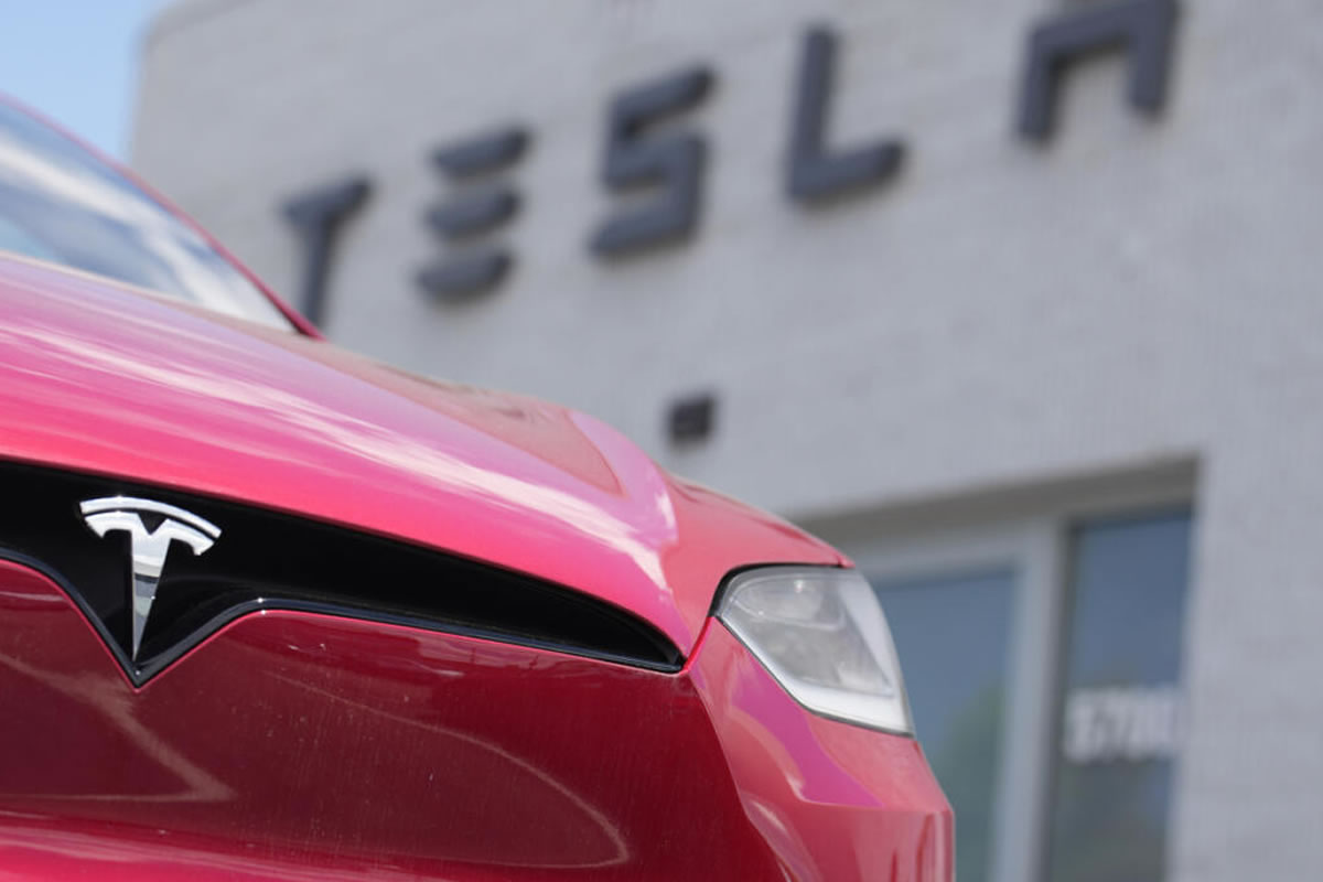 Tesla décroche en Europe : si l’électrique avance, la marque d’Elon Musk recule