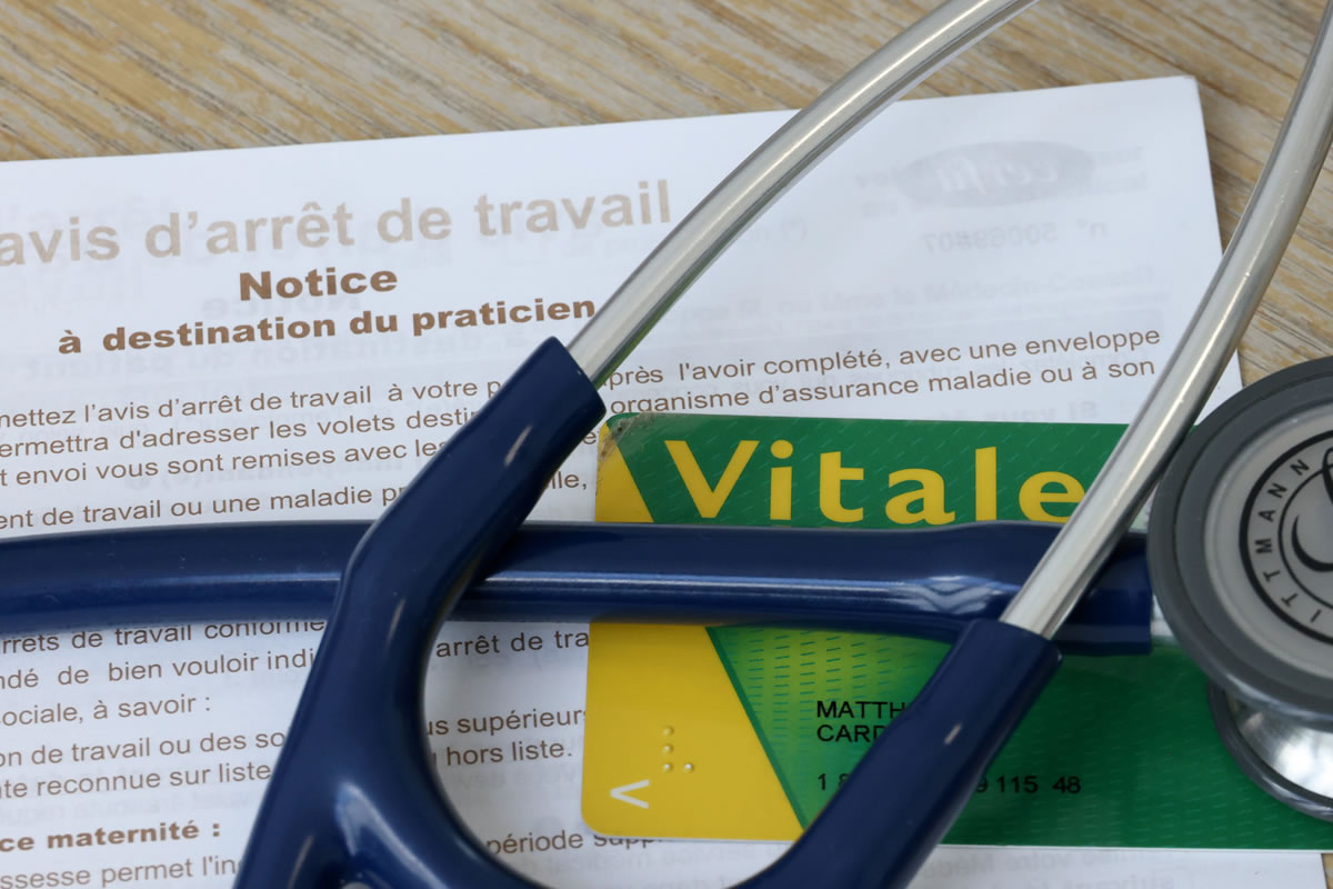13,8 milliards de déficit : l’Assurance maladie sort la hache budgétaire